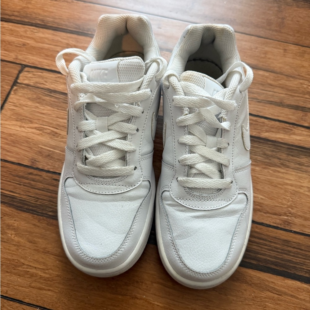 Nike Ebernon Low Sneakers in White - Picture 6 of 10